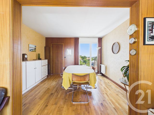 Appartement F5 à vendre - 5 pièces - 118.75 m2 - FONTENAY AUX ROSES - 92 - ILE-DE-FRANCE - Century 21 Far Etoiles