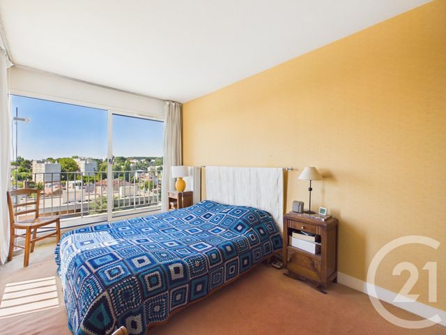 Appartement F5 à vendre - 5 pièces - 118.75 m2 - FONTENAY AUX ROSES - 92 - ILE-DE-FRANCE - Century 21 Far Etoiles