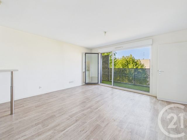 Appartement F2 à vendre - 2 pièces - 44.13 m2 - BAGNEUX - 92 - ILE-DE-FRANCE - Century 21 Far Etoiles
