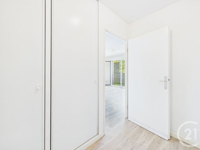 Appartement F2 à vendre - 2 pièces - 44.13 m2 - BAGNEUX - 92 - ILE-DE-FRANCE - Century 21 Far Etoiles
