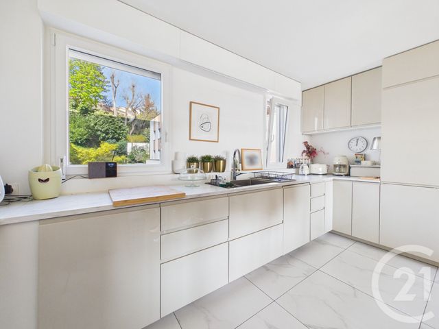Appartement F4 à vendre - 4 pièces - 110.12 m2 - LE PLESSIS ROBINSON - 92 - ILE-DE-FRANCE - Century 21 Far Etoiles