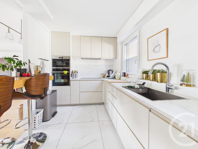 Appartement F4 à vendre - 4 pièces - 110.12 m2 - LE PLESSIS ROBINSON - 92 - ILE-DE-FRANCE - Century 21 Far Etoiles