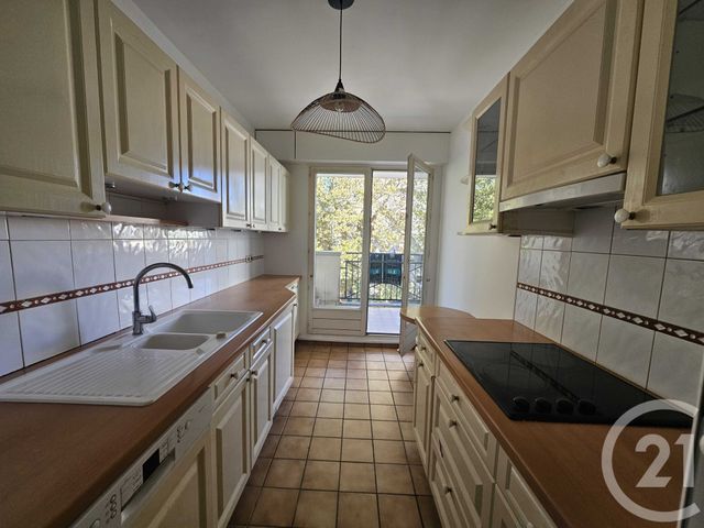 Appartement F3 à louer - 3 pièces - 68.95 m2 - FONTENAY AUX ROSES - 92 - ILE-DE-FRANCE - Century 21 Far Etoiles