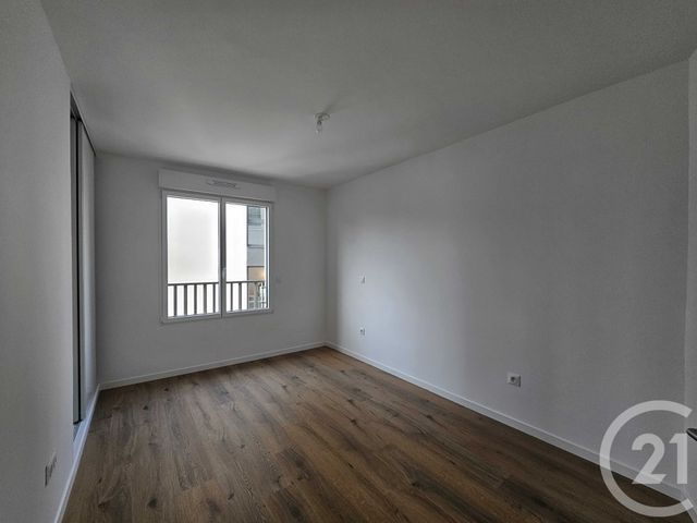 Appartement T3 à vendre - 3 pièces - 61.8 m2 - FONTENAY AUX ROSES - 92 - ILE-DE-FRANCE - Century 21 Far Etoiles