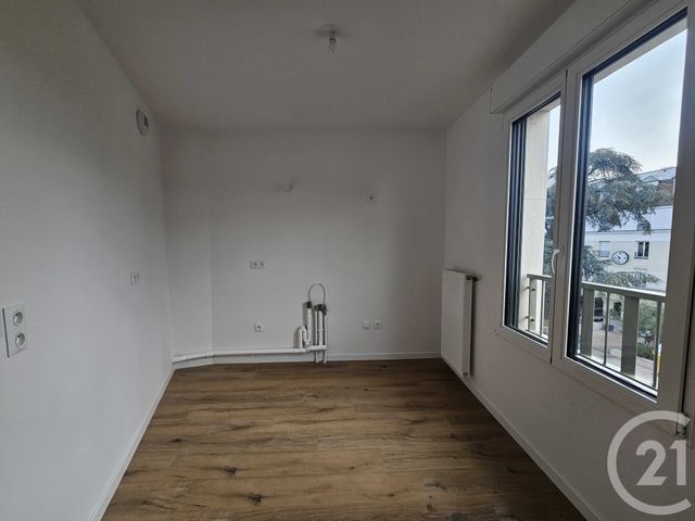 Appartement T3 à vendre - 3 pièces - 61.8 m2 - FONTENAY AUX ROSES - 92 - ILE-DE-FRANCE - Century 21 Far Etoiles