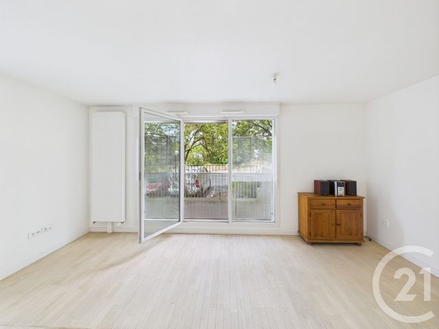 Appartement F1 à vendre - 1 pièce - 31.58 m2 - BAGNEUX - 92 - ILE-DE-FRANCE - Century 21 Far Etoiles