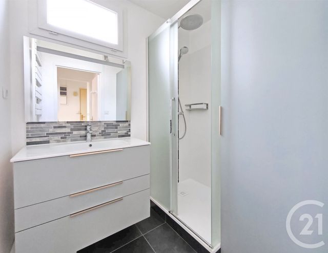 Appartement F3 à vendre - 3 pièces - 62.59 m2 - FONTENAY AUX ROSES - 92 - ILE-DE-FRANCE - Century 21 Far Etoiles