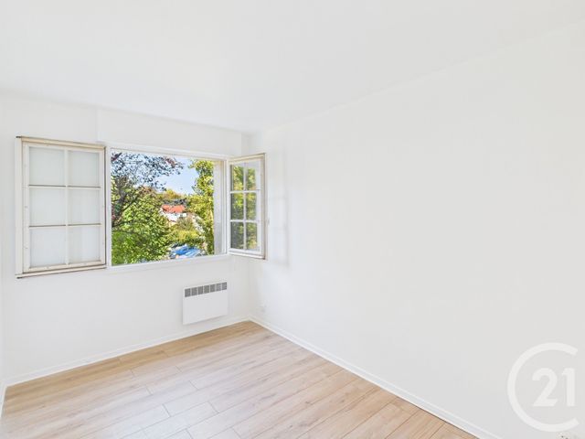 Appartement F2 à vendre - 2 pièces - 40.89 m2 - FONTENAY AUX ROSES - 92 - ILE-DE-FRANCE - Century 21 Far Etoiles