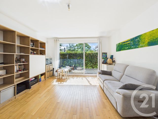 Appartement F3 à vendre - 3 pièces - 64.09 m2 - BAGNEUX - 92 - ILE-DE-FRANCE - Century 21 Far Etoiles