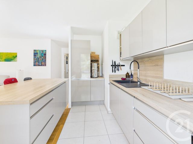 Appartement F3 à vendre - 3 pièces - 64.09 m2 - BAGNEUX - 92 - ILE-DE-FRANCE - Century 21 Far Etoiles