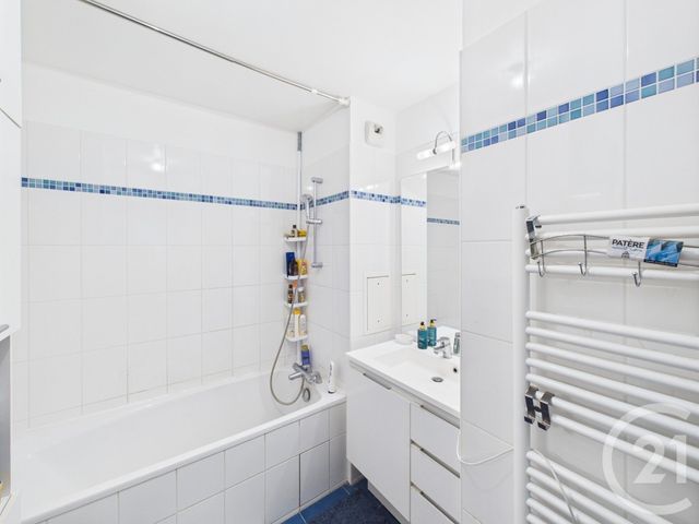 Appartement F3 à vendre - 3 pièces - 59.0 m2 - BAGNEUX - 92 - ILE-DE-FRANCE - Century 21 Far Etoiles