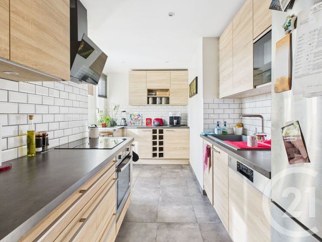 Appartement F3 à vendre - 3 pièces - 65.94 m2 - BAGNEUX - 92 - ILE-DE-FRANCE - Century 21 Far Etoiles