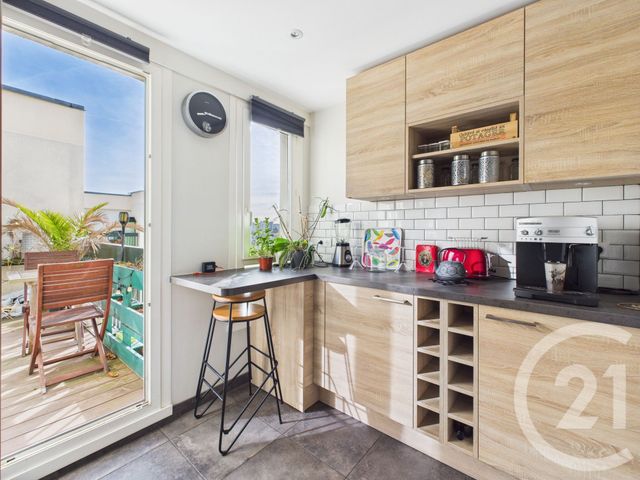 Appartement F3 à vendre - 3 pièces - 65.94 m2 - BAGNEUX - 92 - ILE-DE-FRANCE - Century 21 Far Etoiles