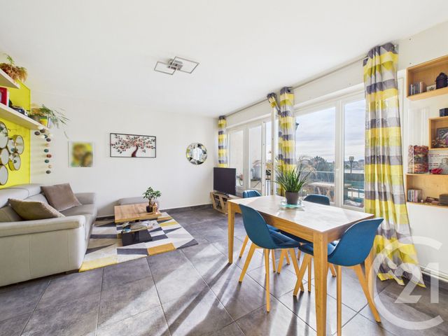 Appartement F3 à vendre - 3 pièces - 65.94 m2 - BAGNEUX - 92 - ILE-DE-FRANCE - Century 21 Far Etoiles