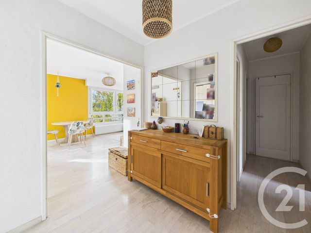 Appartement F3 à vendre - 3 pièces - 60.23 m2 - BAGNEUX - 92 - ILE-DE-FRANCE - Century 21 Far Etoiles