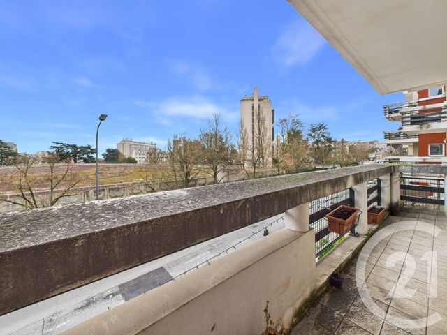 Appartement F2 à vendre - 2 pièces - 42.72 m2 - CHATILLON - 92 - ILE-DE-FRANCE - Century 21 Far Etoiles