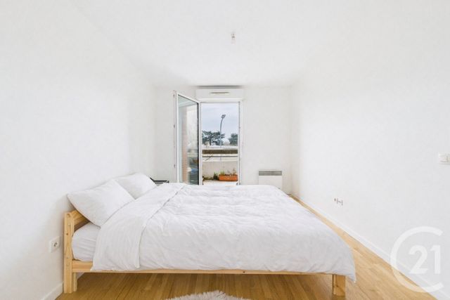 Appartement F2 à vendre - 2 pièces - 42.72 m2 - CHATILLON - 92 - ILE-DE-FRANCE - Century 21 Far Etoiles