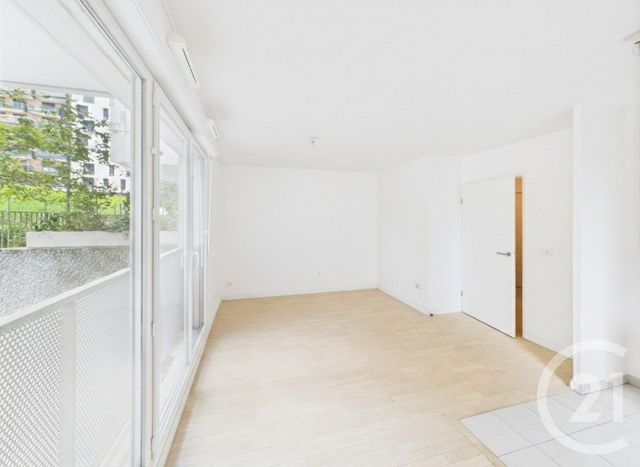 Appartement F1 à vendre - 1 pièce - 31.58 m2 - BAGNEUX - 92 - ILE-DE-FRANCE - Century 21 Far Etoiles
