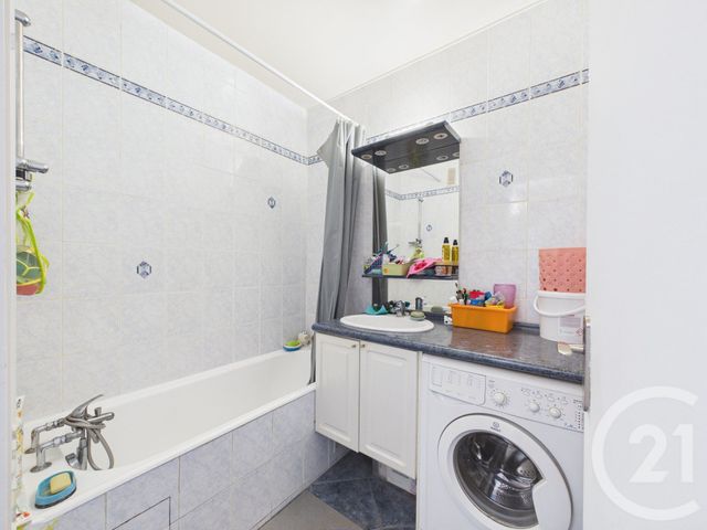 Appartement F3 à vendre - 3 pièces - 67.24 m2 - FONTENAY AUX ROSES - 92 - ILE-DE-FRANCE - Century 21 Far Etoiles