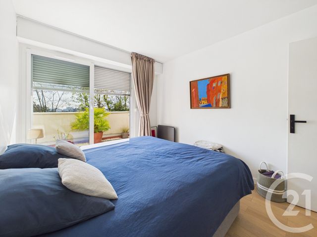 Appartement F4 à vendre - 4 pièces - 110.12 m2 - LE PLESSIS ROBINSON - 92 - ILE-DE-FRANCE - Century 21 Far Etoiles