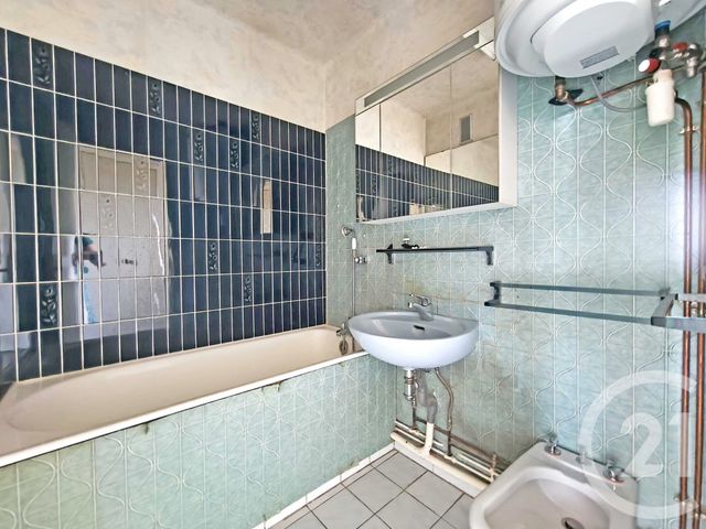 Appartement F4 à vendre - 4 pièces - 73.58 m2 - CLAMART - 92 - ILE-DE-FRANCE - Century 21 Far Etoiles